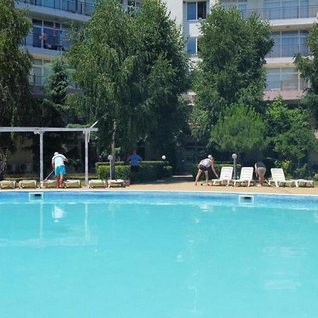 Yves 2 Bed Apart At Sun Village Sunny Beach Not Far Away From The Sea 외부 사진