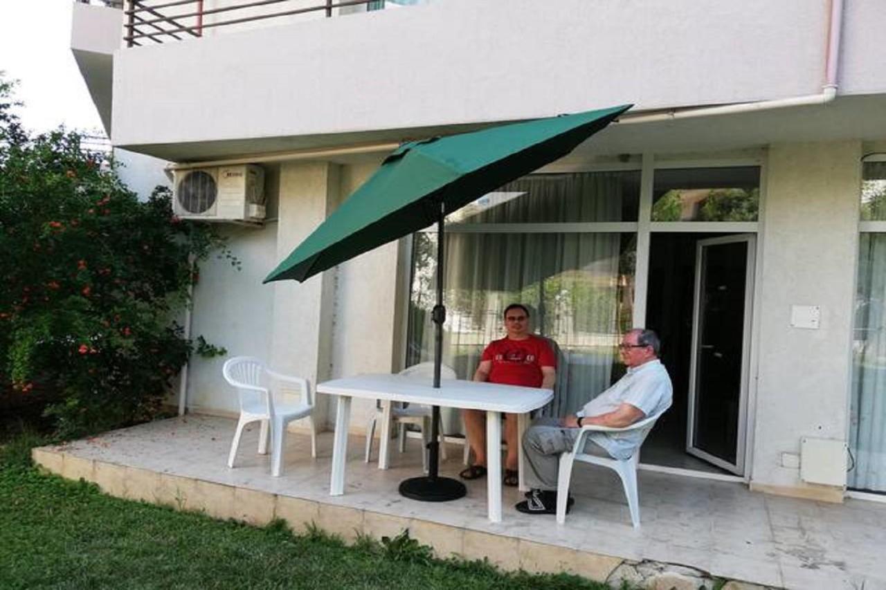 Yves 2 Bed Apart At Sun Village Sunny Beach Not Far Away From The Sea 외부 사진