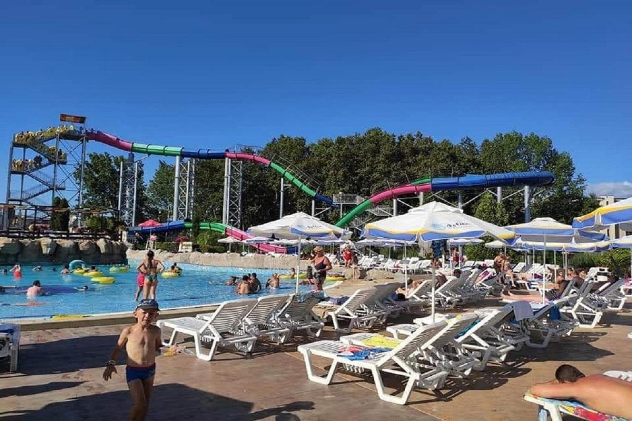 Yves 2 Bed Apart At Sun Village Sunny Beach Not Far Away From The Sea 외부 사진