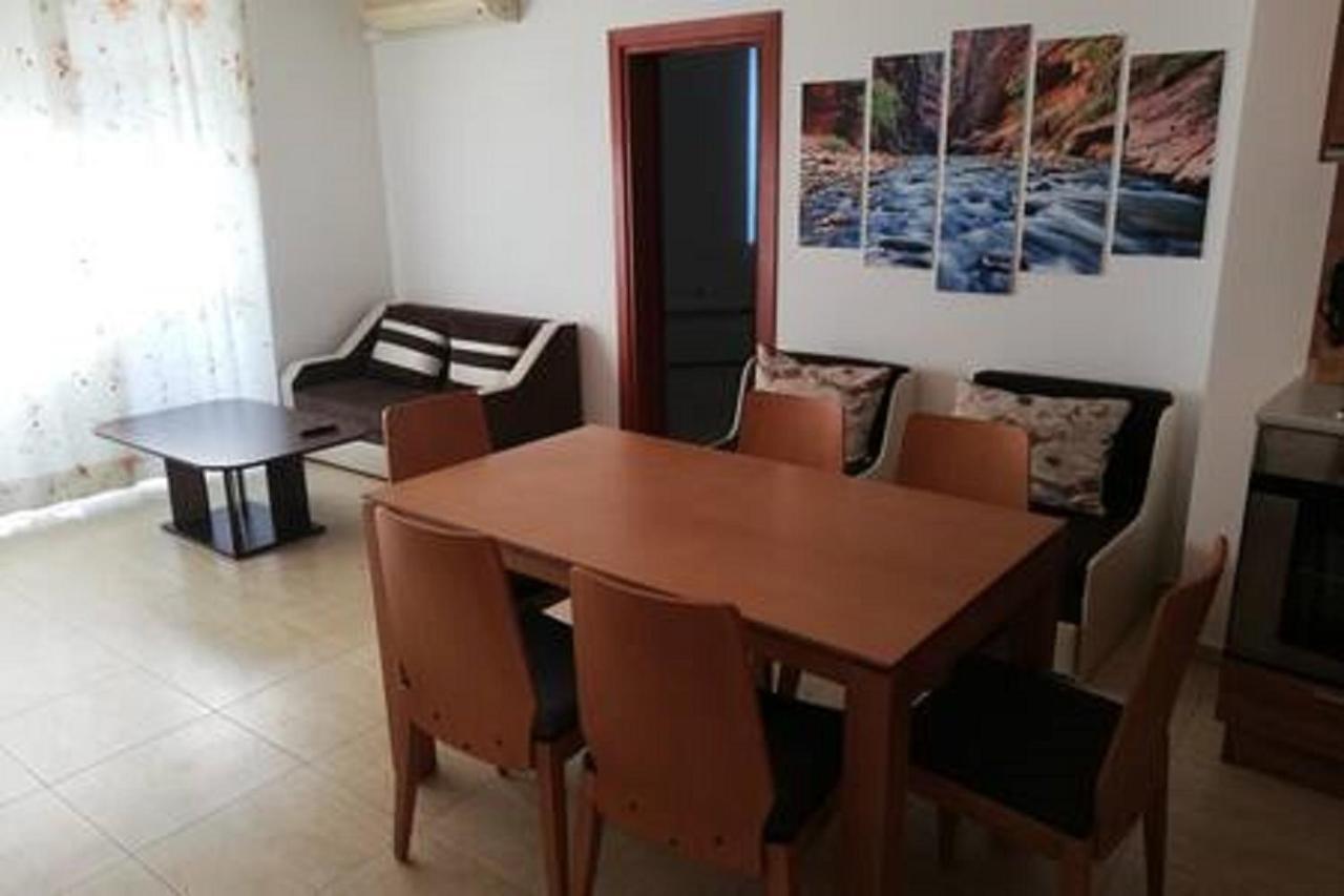 Yves 2 Bed Apart At Sun Village Sunny Beach Not Far Away From The Sea 외부 사진