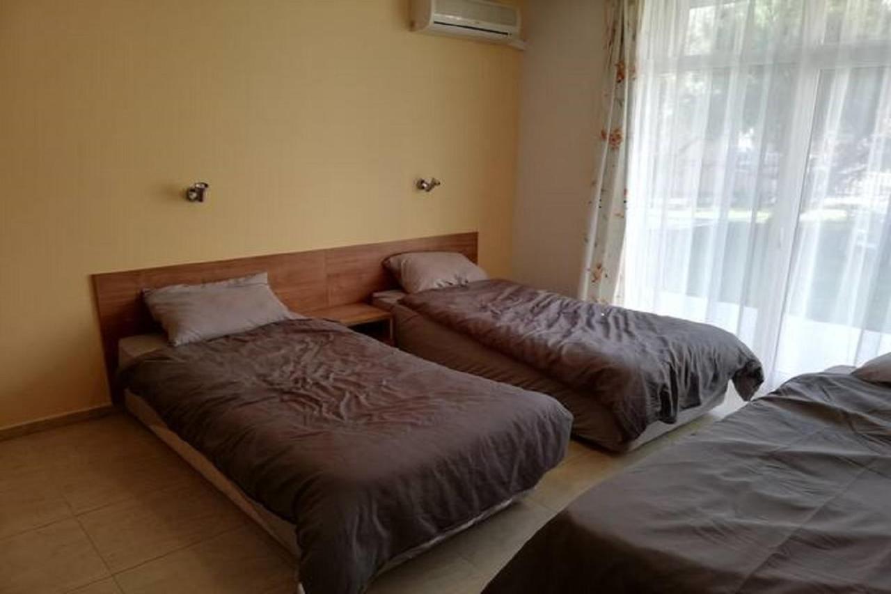 Yves 2 Bed Apart At Sun Village Sunny Beach Not Far Away From The Sea 외부 사진