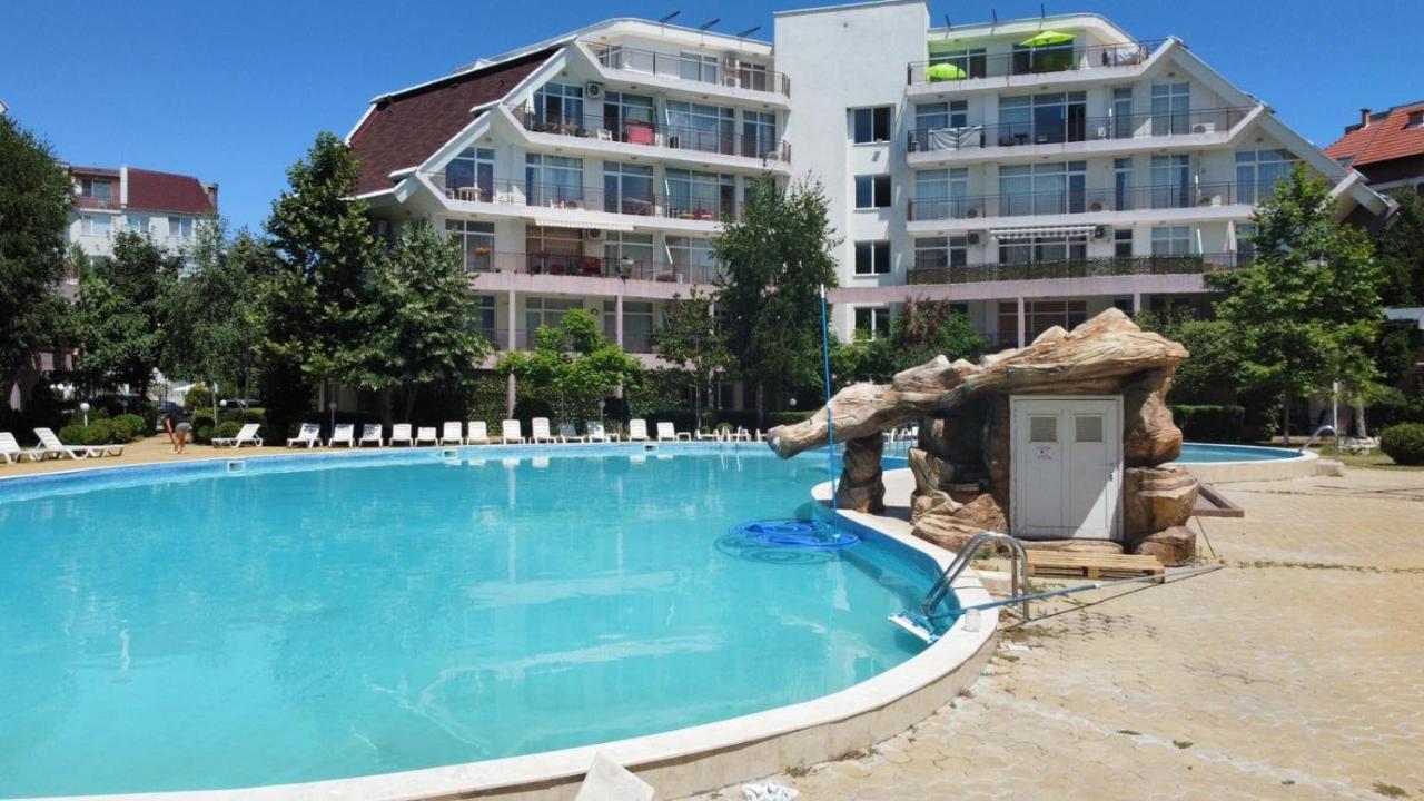Yves 2 Bed Apart At Sun Village Sunny Beach Not Far Away From The Sea 외부 사진