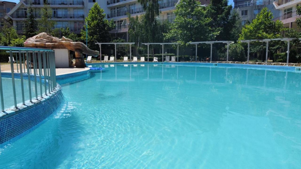 Yves 2 Bed Apart At Sun Village Sunny Beach Not Far Away From The Sea 외부 사진