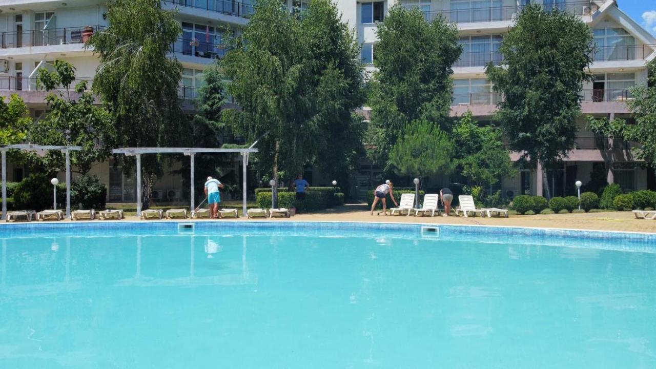 Yves 2 Bed Apart At Sun Village Sunny Beach Not Far Away From The Sea 외부 사진